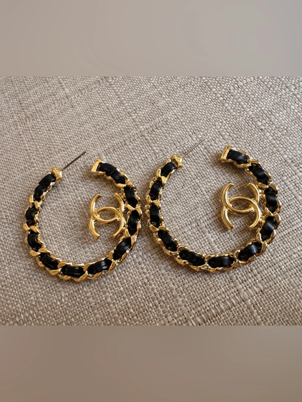 CHANEL Gold and Black Chain-Detail Hoop Earrings with CC